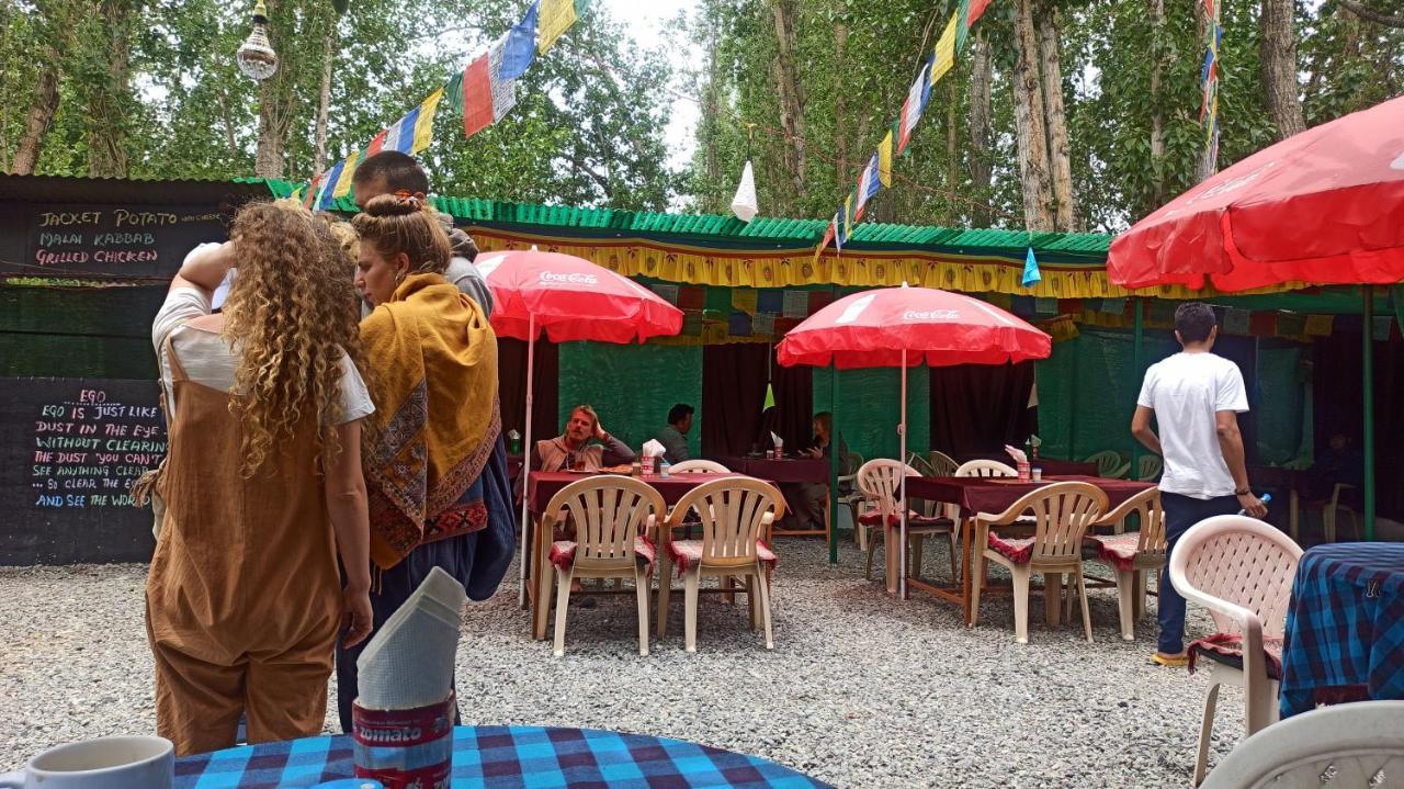 Mentokling Guest House And Garden Restaurant Лех Экстерьер фото