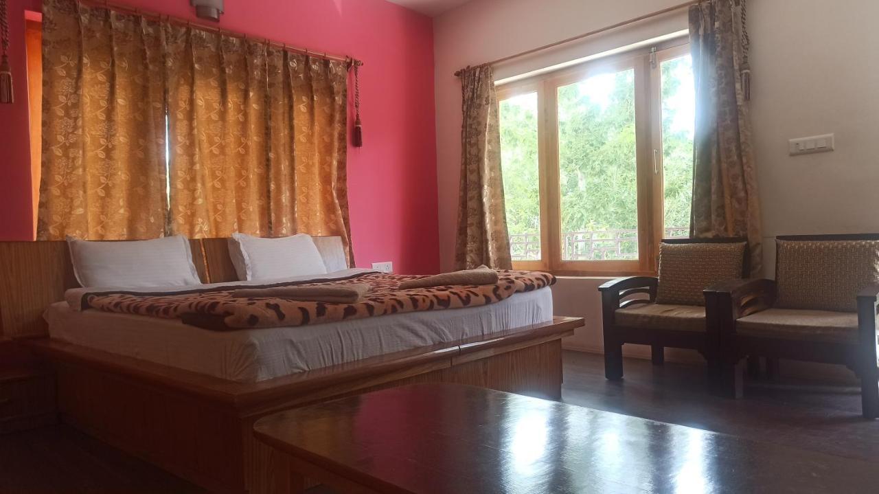 Mentokling Guest House And Garden Restaurant Лех Номер фото