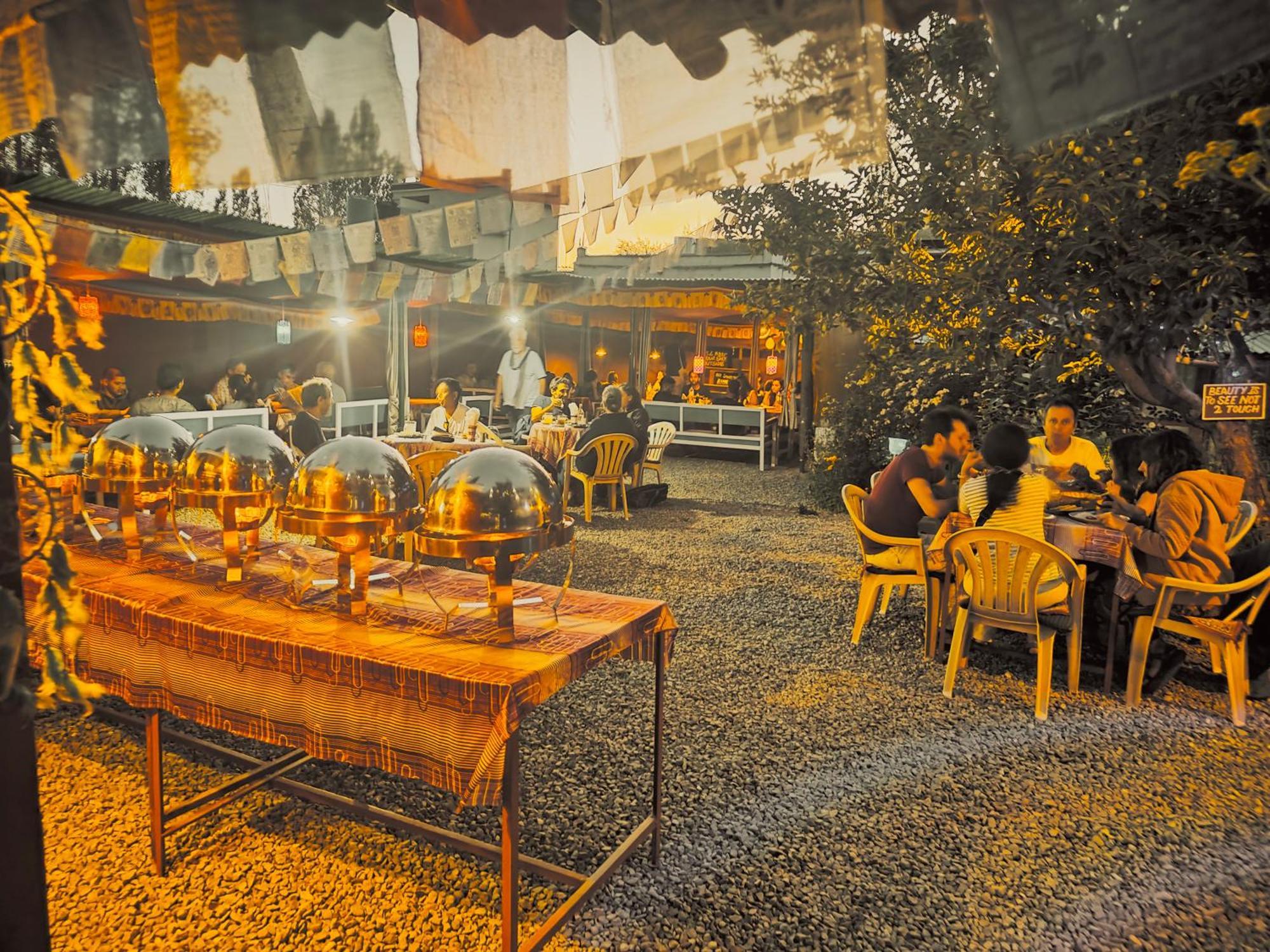Mentokling Guest House And Garden Restaurant Лех Экстерьер фото